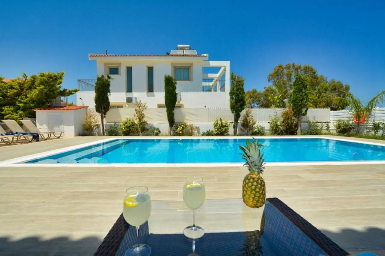Blue Sea Villa Protaras 0*,